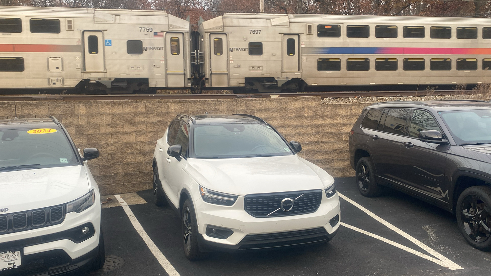 2019 Volvo XC40 R-Design 1