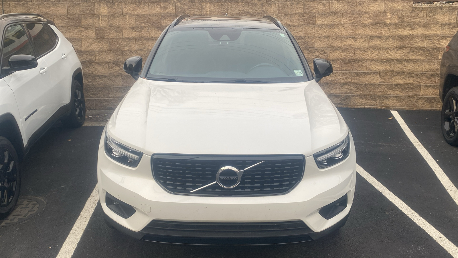 2019 Volvo XC40 R-Design 3