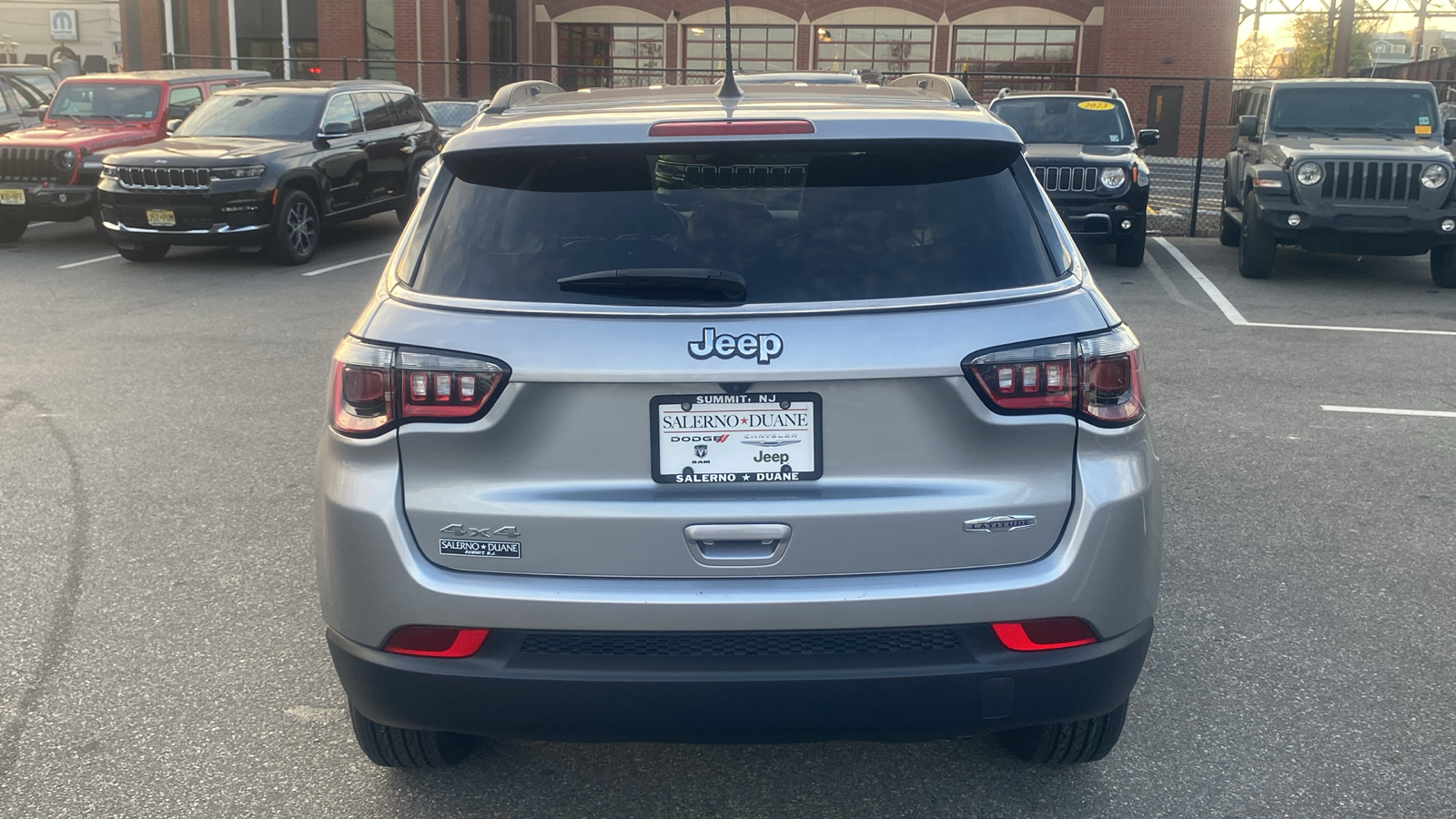 2022 Jeep Compass Latitude 24