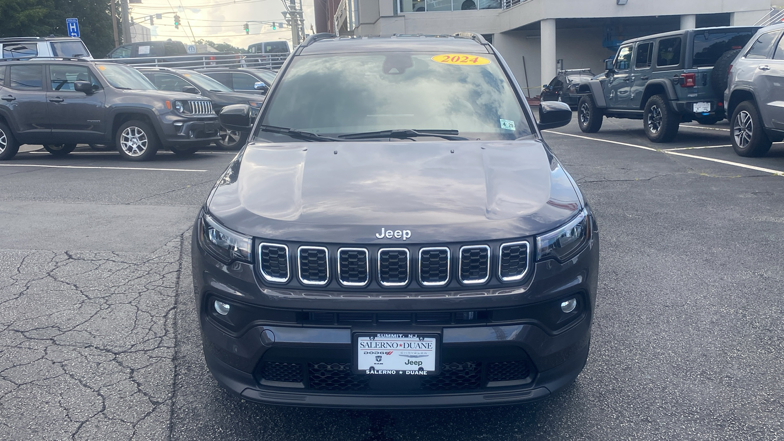 2024 Jeep Compass Latitude 2