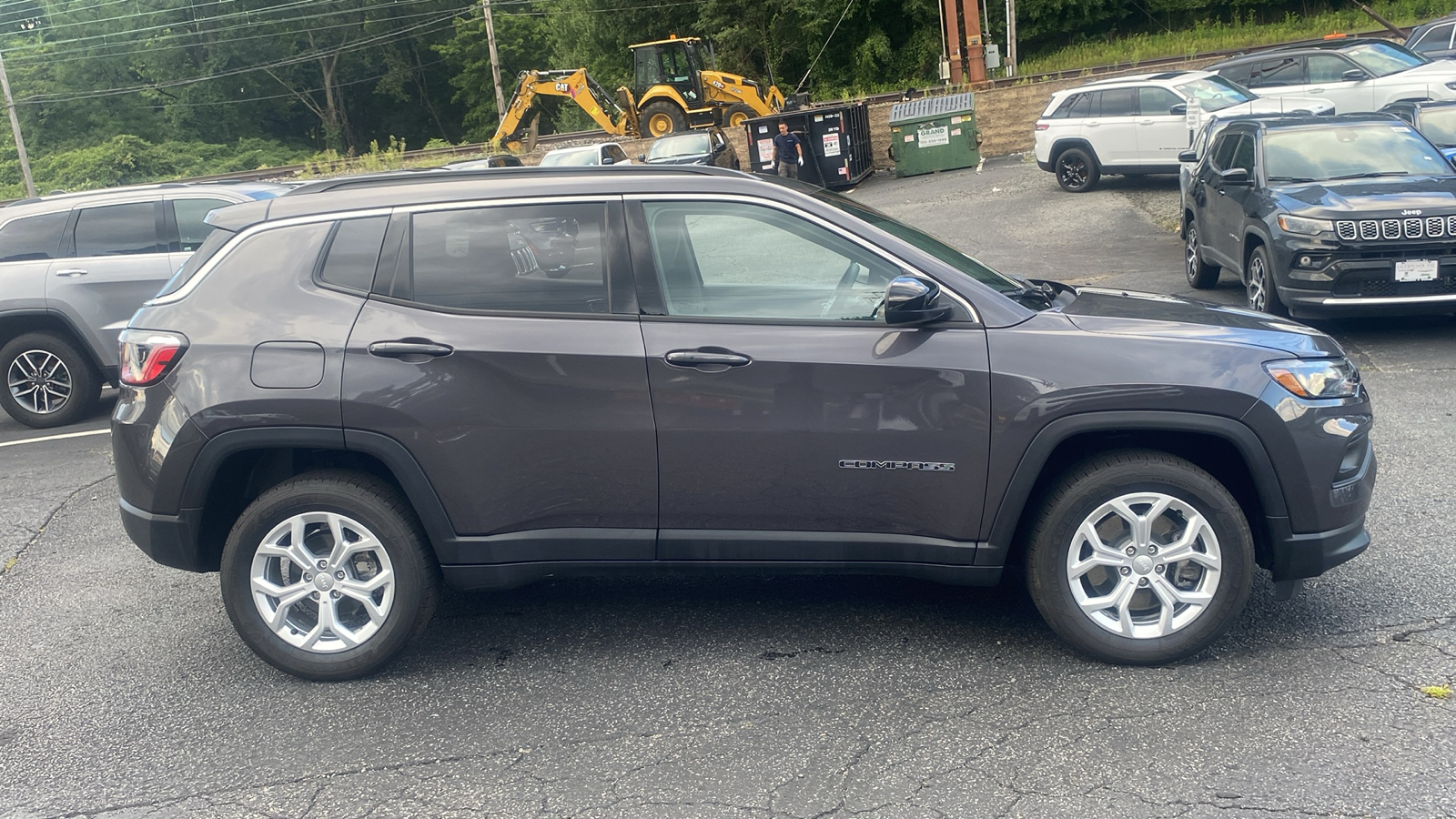 2024 Jeep Compass Latitude 27