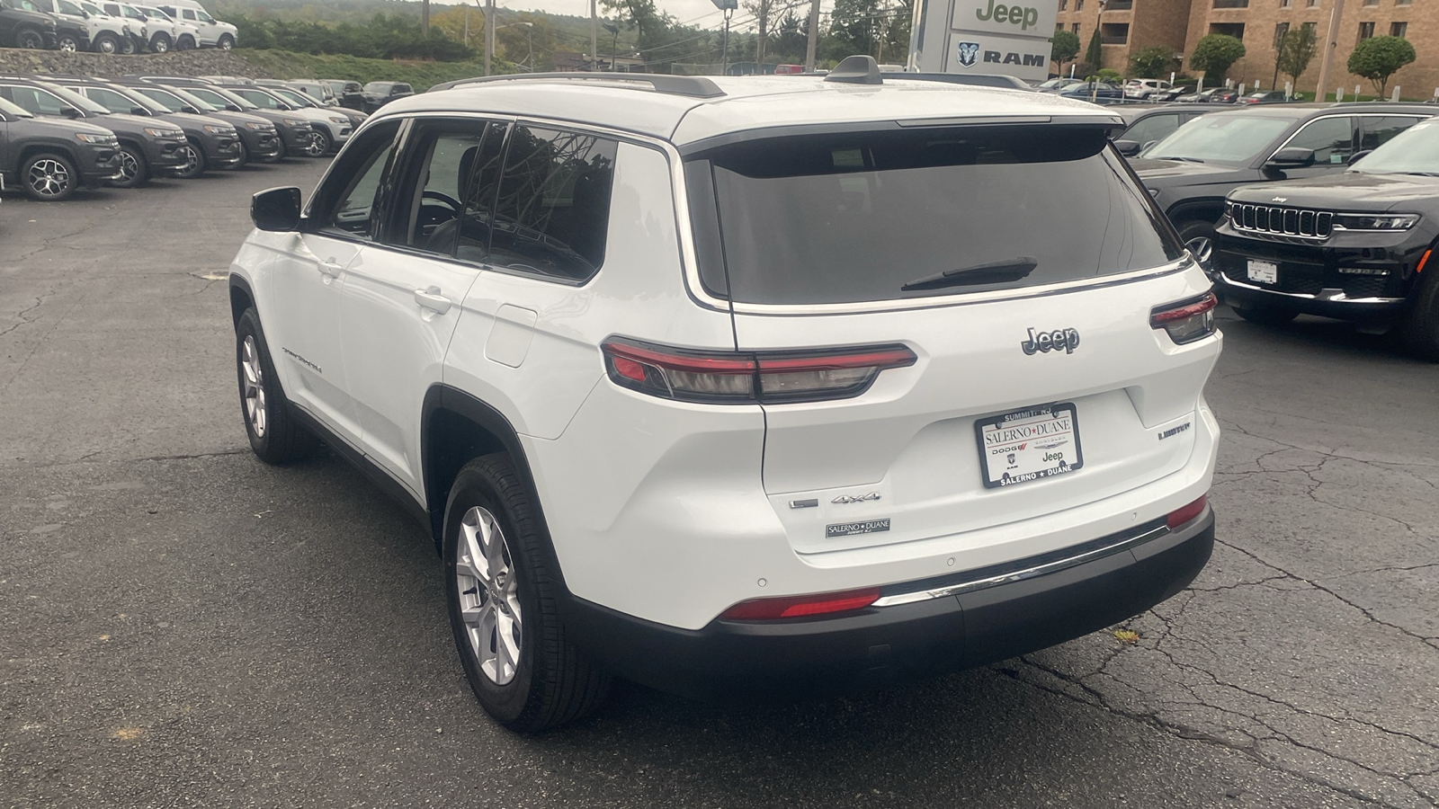 2021 Jeep Grand Cherokee L Limited 26