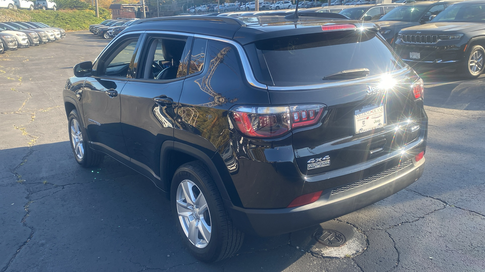 2022 Jeep Compass Latitude 23