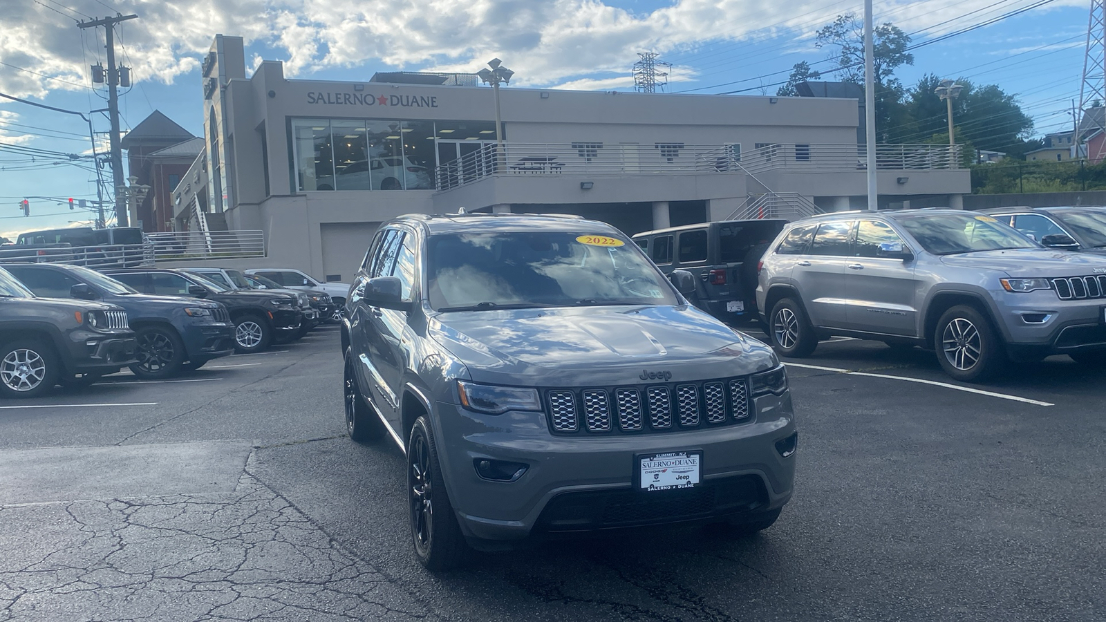 2022 Jeep Grand Cherokee WK Laredo X 1