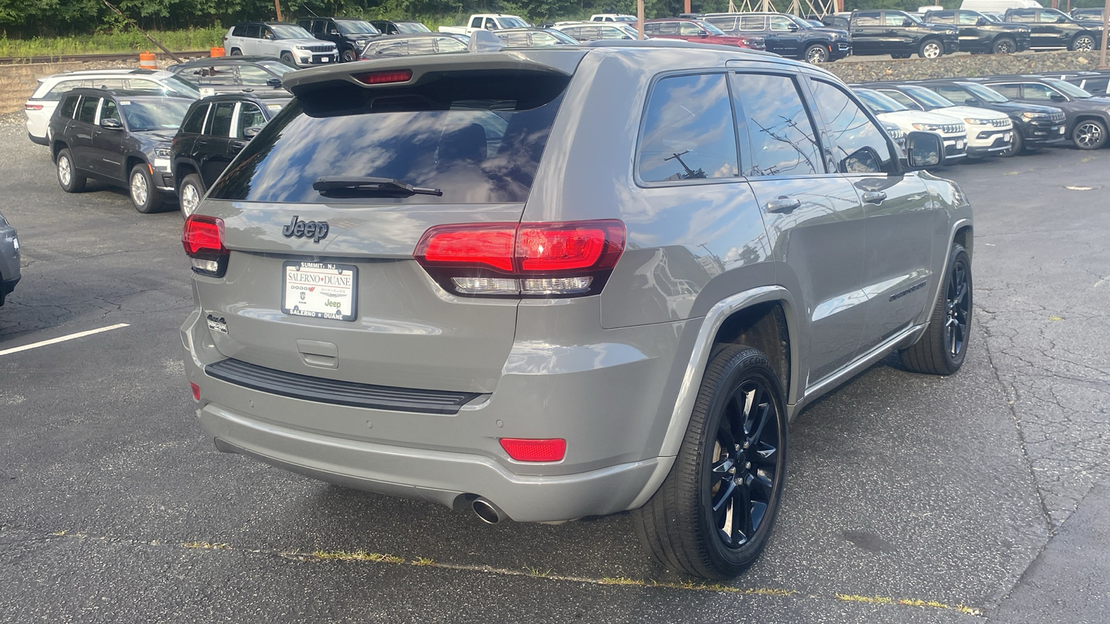 2022 Jeep Grand Cherokee WK Laredo X 28