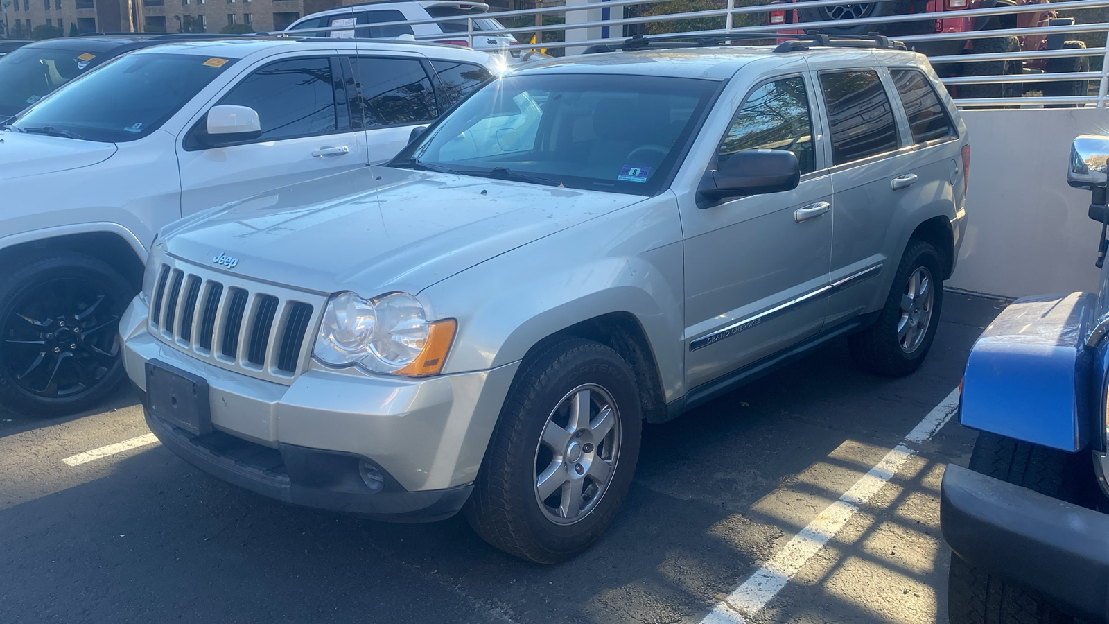 2010 Jeep Grand Cherokee Laredo 6