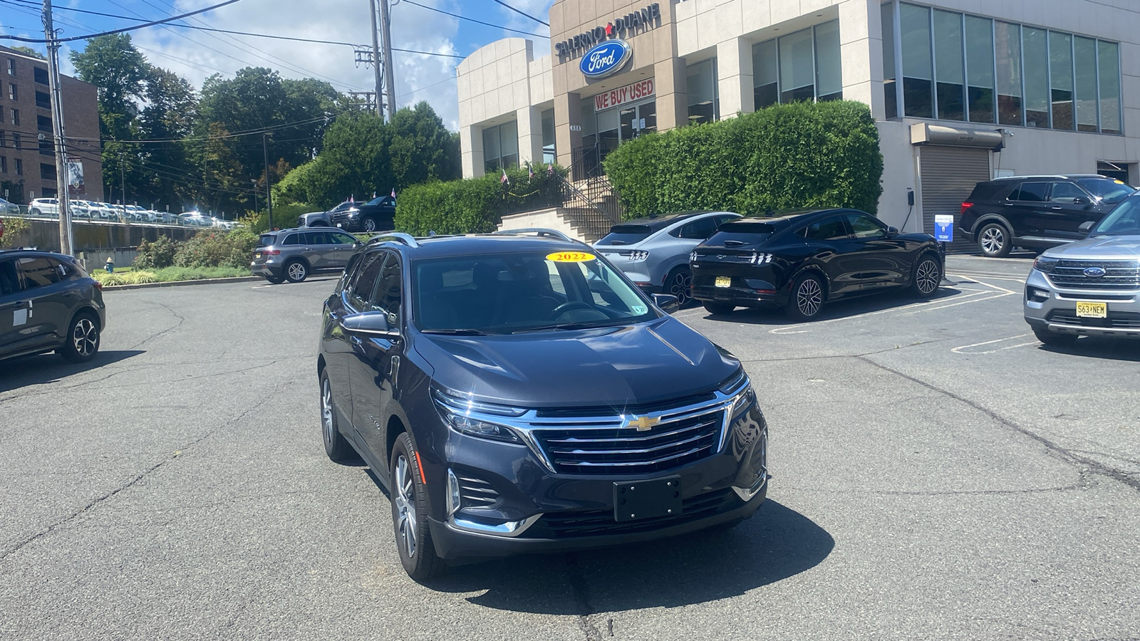 2022 Chevrolet Equinox Premier 1