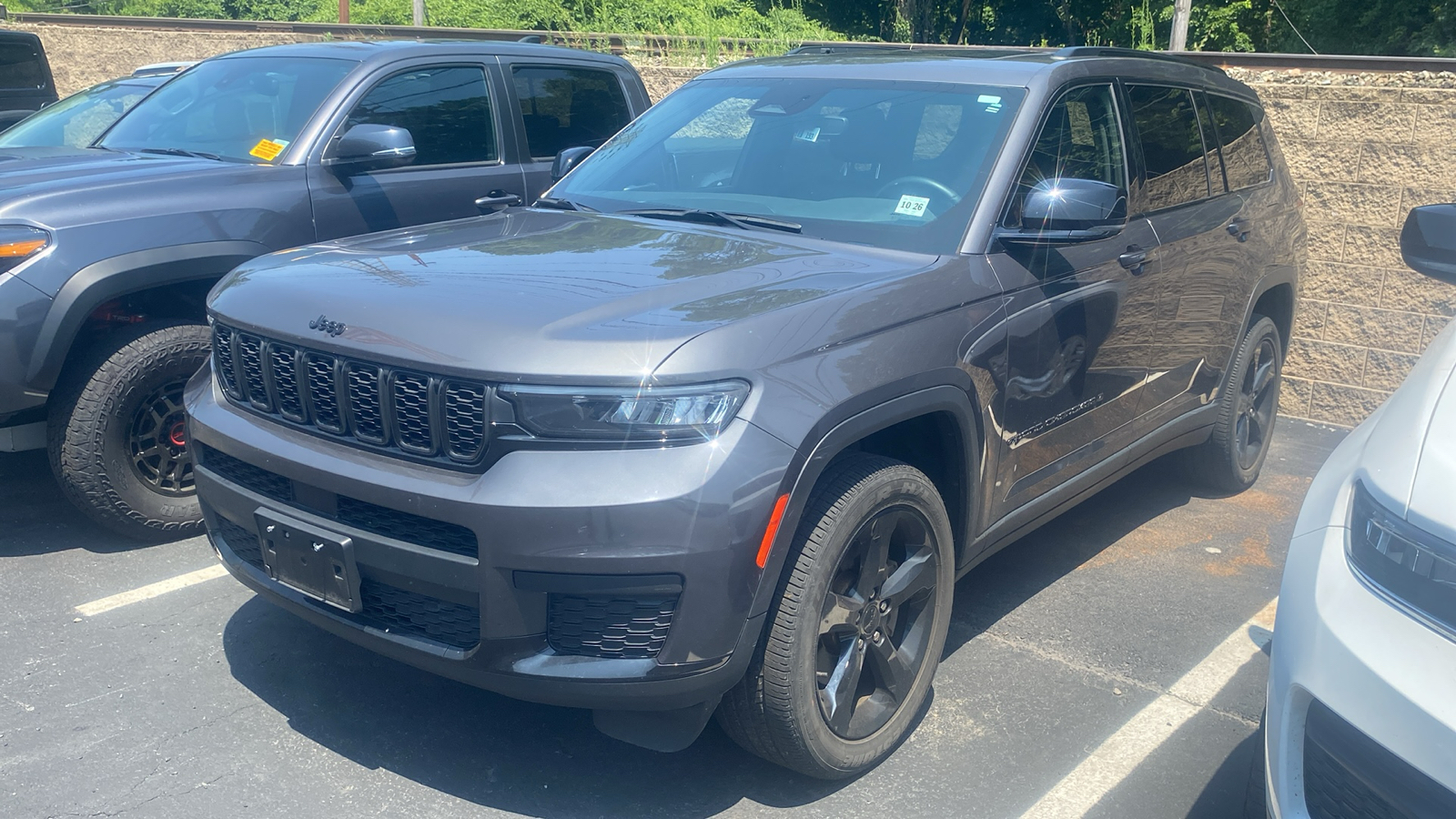 2021 Jeep Grand Cherokee L Laredo 6