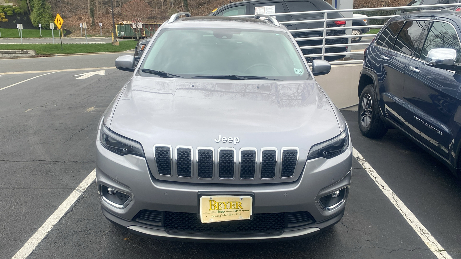 2021 Jeep Cherokee Limited 3