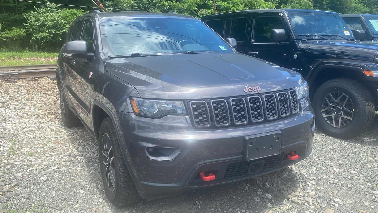 2021 Jeep Grand Cherokee Trailhawk 2