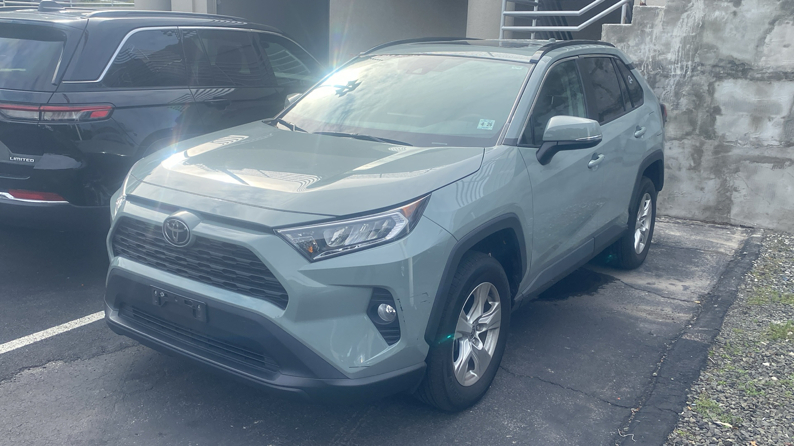 2021 Toyota RAV4 XLE 5