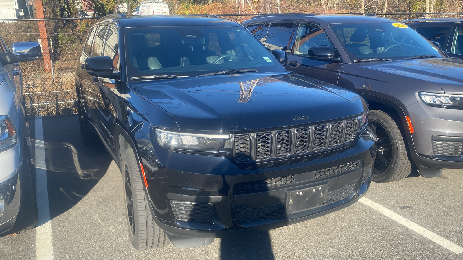 2021 Jeep Grand Cherokee L Laredo 2