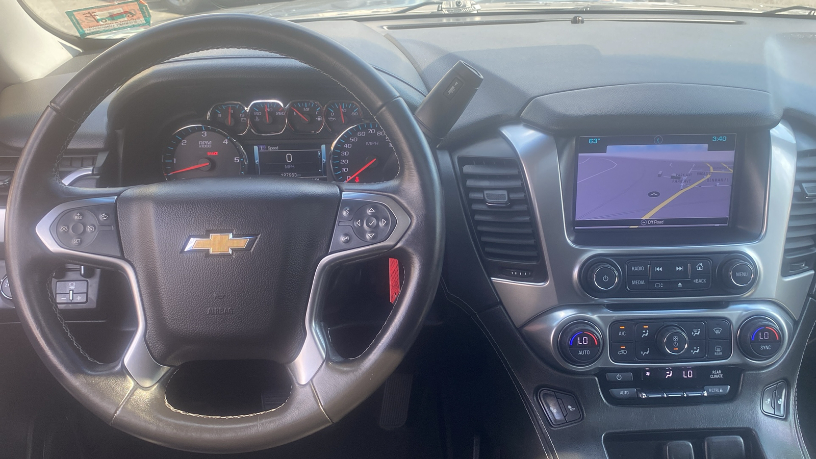2017 Chevrolet Suburban LT 5