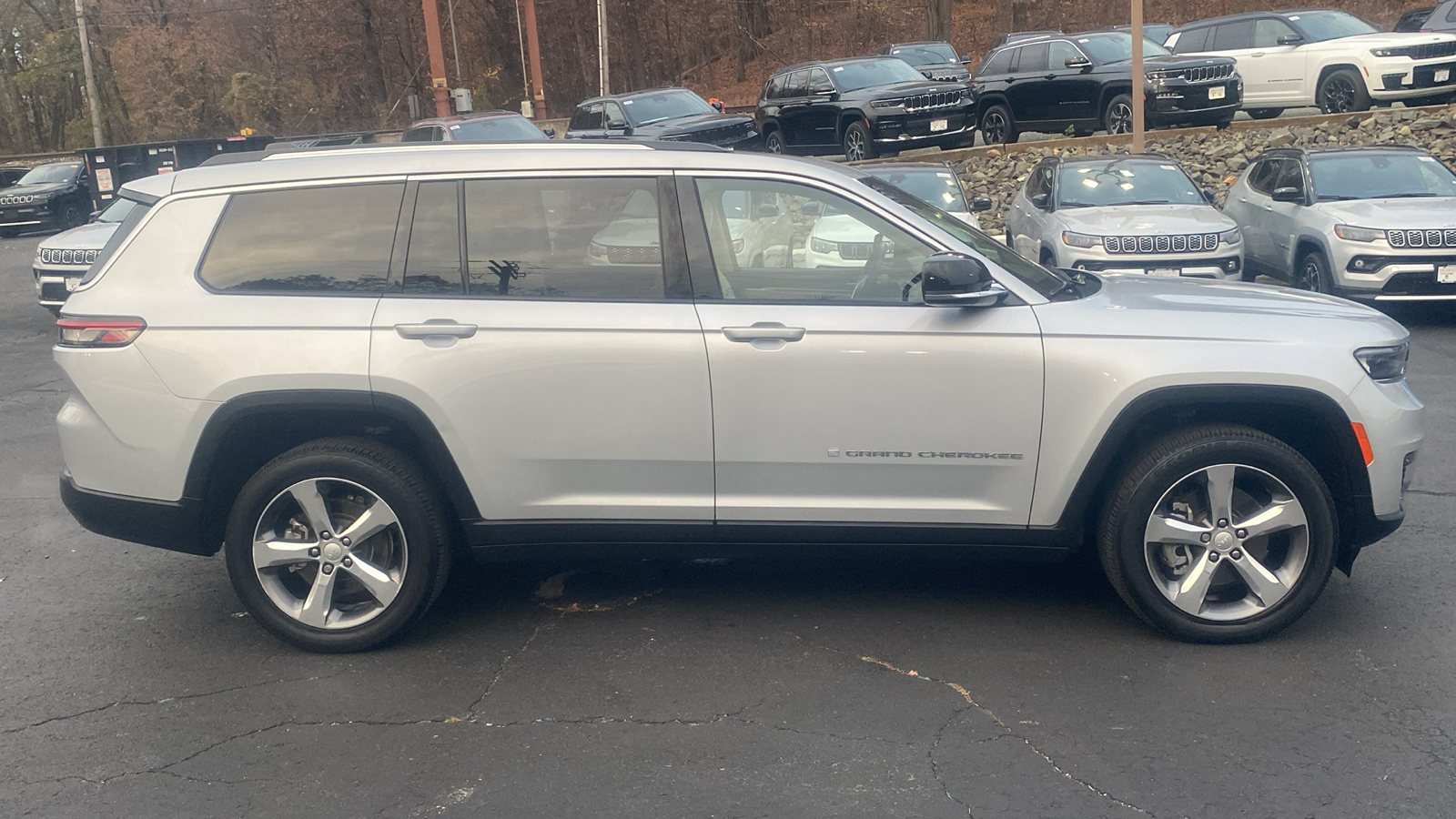 2021 Jeep Grand Cherokee L Limited 29