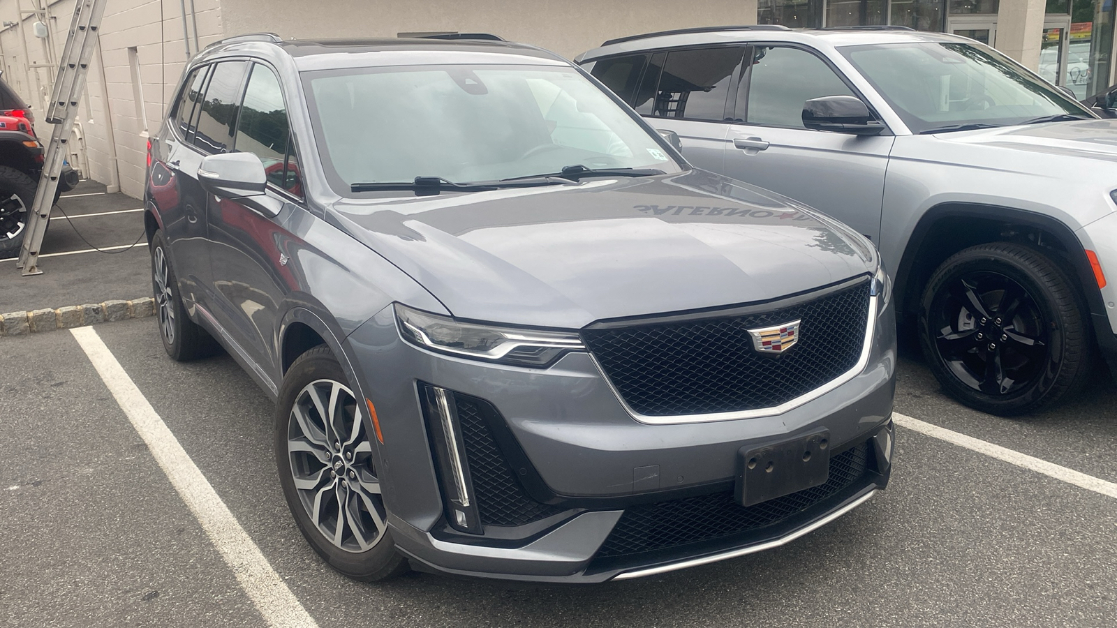 2021 Cadillac XT6 Sport 2