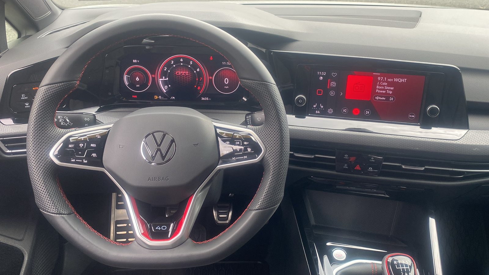 2023 Volkswagen Golf GTI 40th Anniversary Edition 5