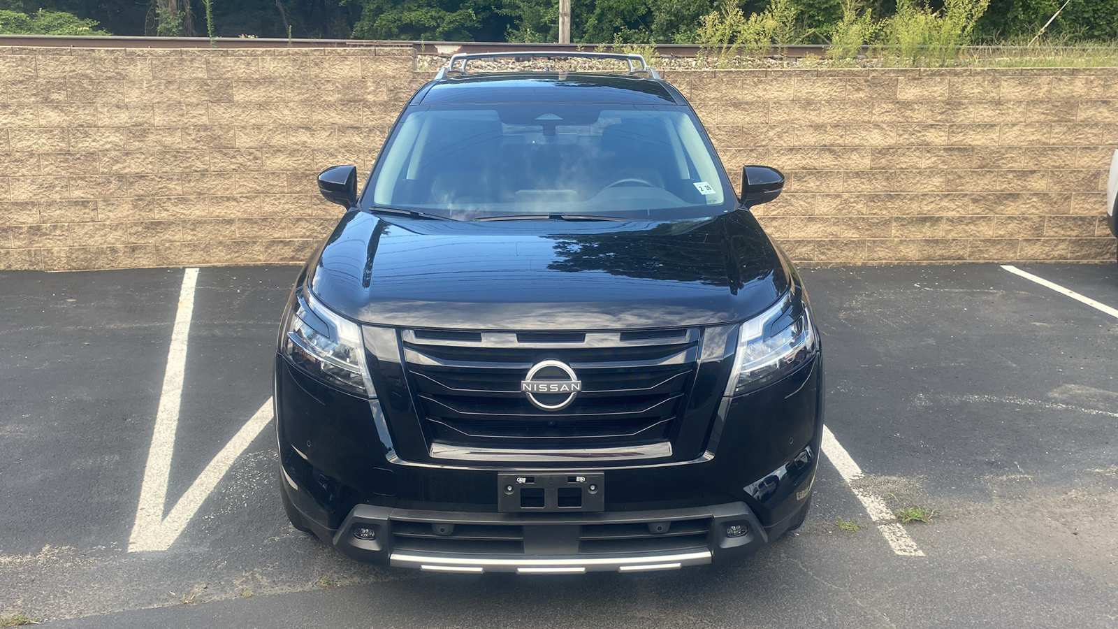 2023 Nissan Pathfinder SL 3