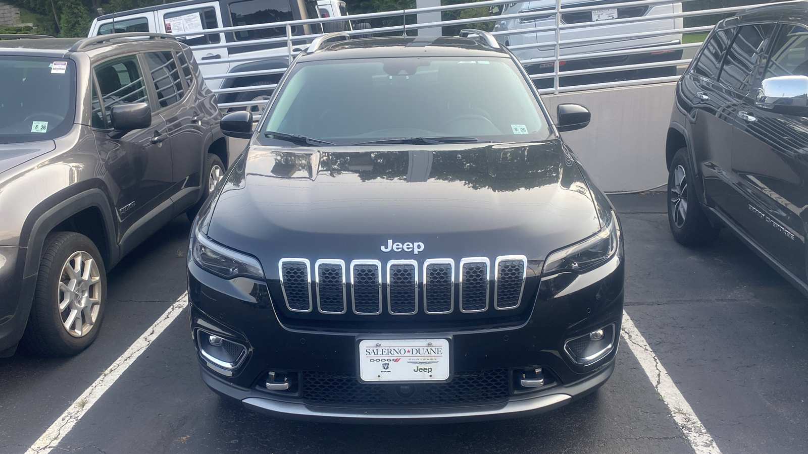 2021 Jeep Cherokee Limited 3