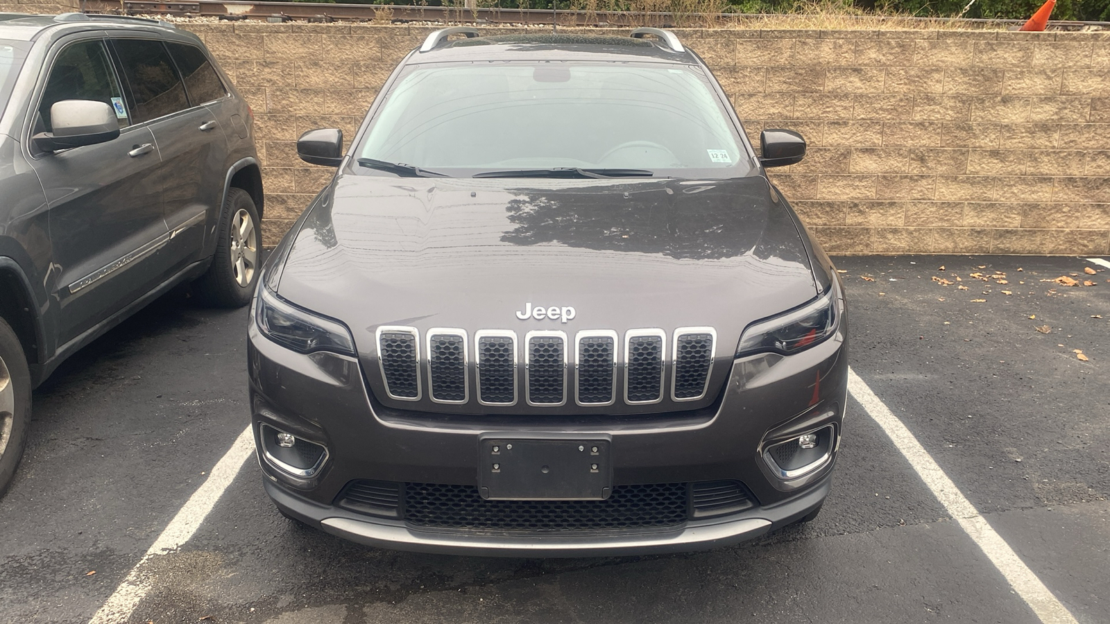 2019 Jeep Cherokee Limited 3