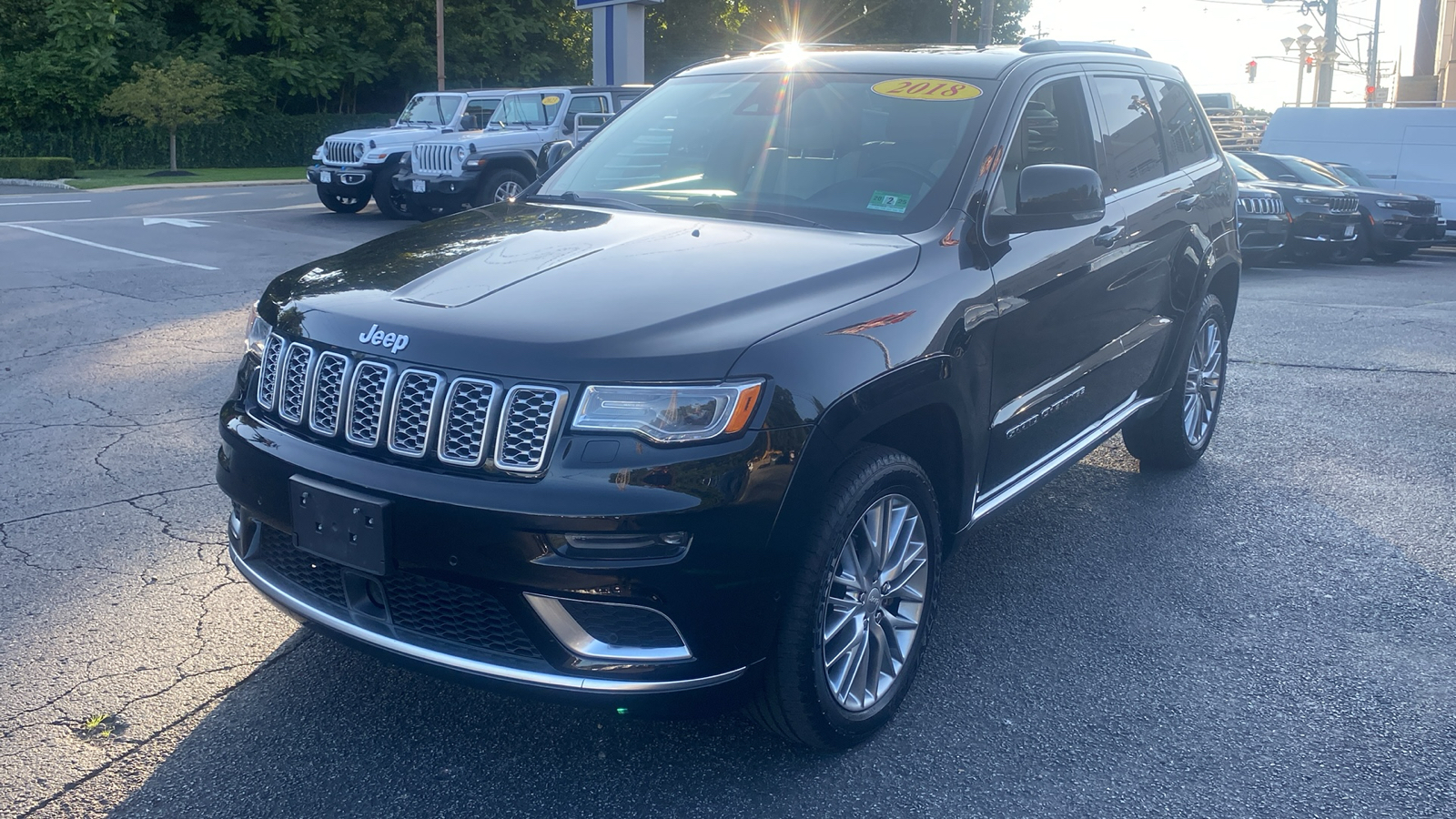 2018 Jeep Grand Cherokee Summit 3