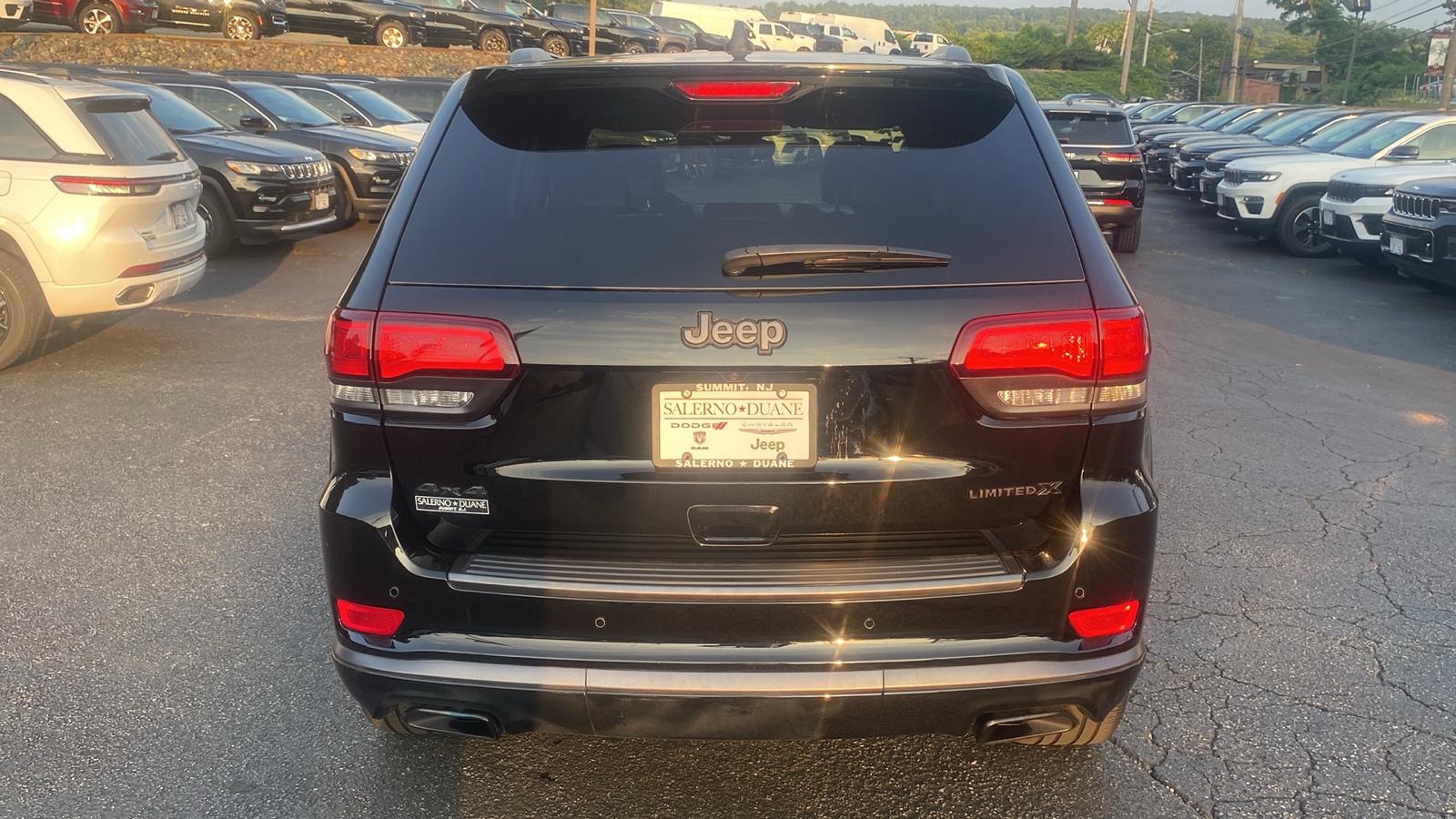 2020 Jeep Grand Cherokee Limited X 26