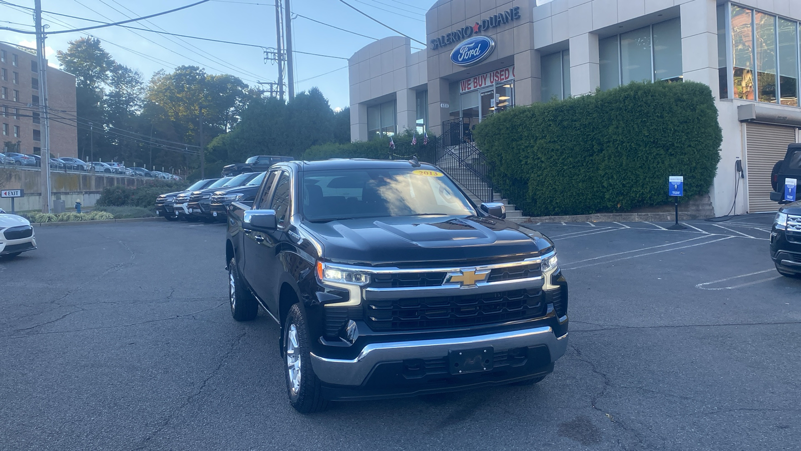 2023 Chevrolet Silverado 1500 LT 1