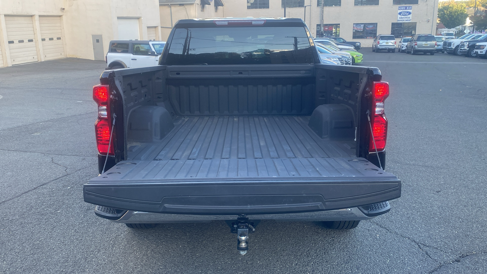 2023 Chevrolet Silverado 1500 LT 25