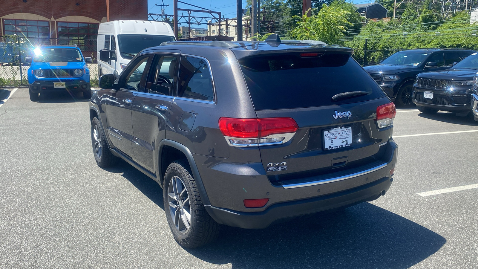 2018 Jeep Grand Cherokee Limited 24
