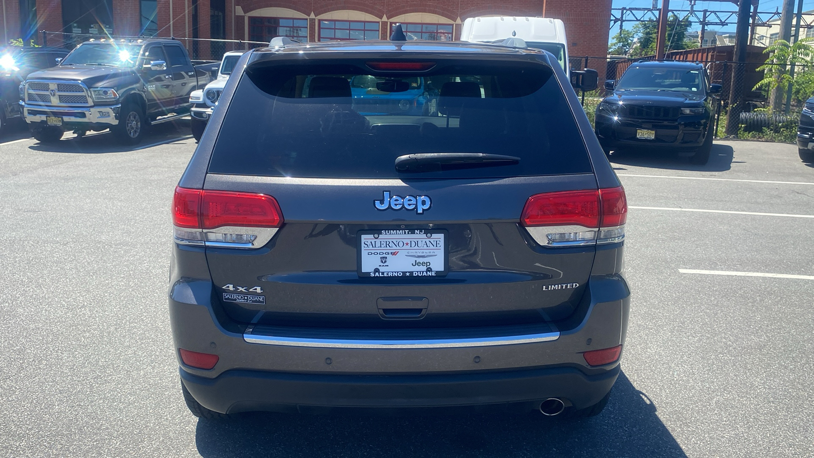 2018 Jeep Grand Cherokee Limited 25