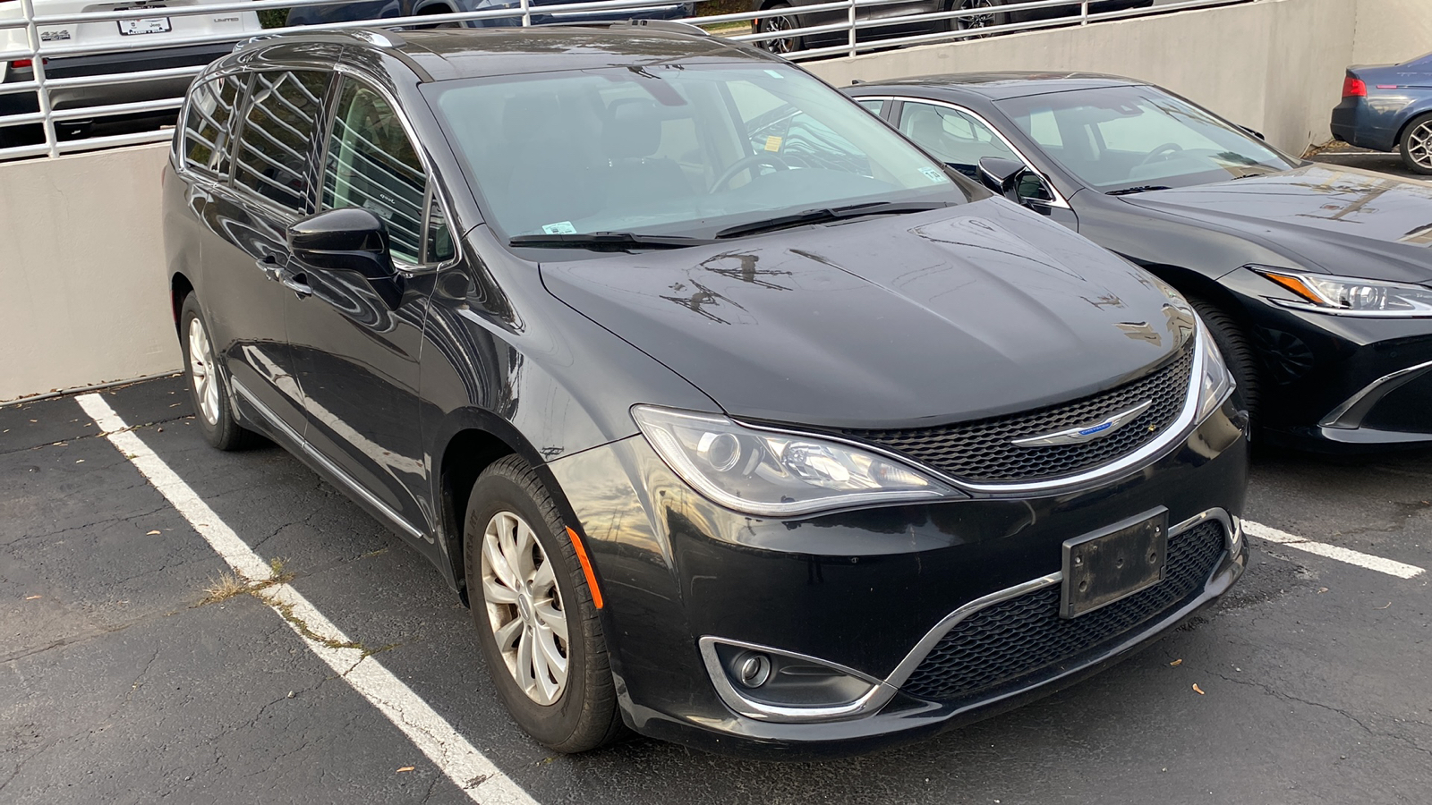 2018 Chrysler Pacifica Touring L 2