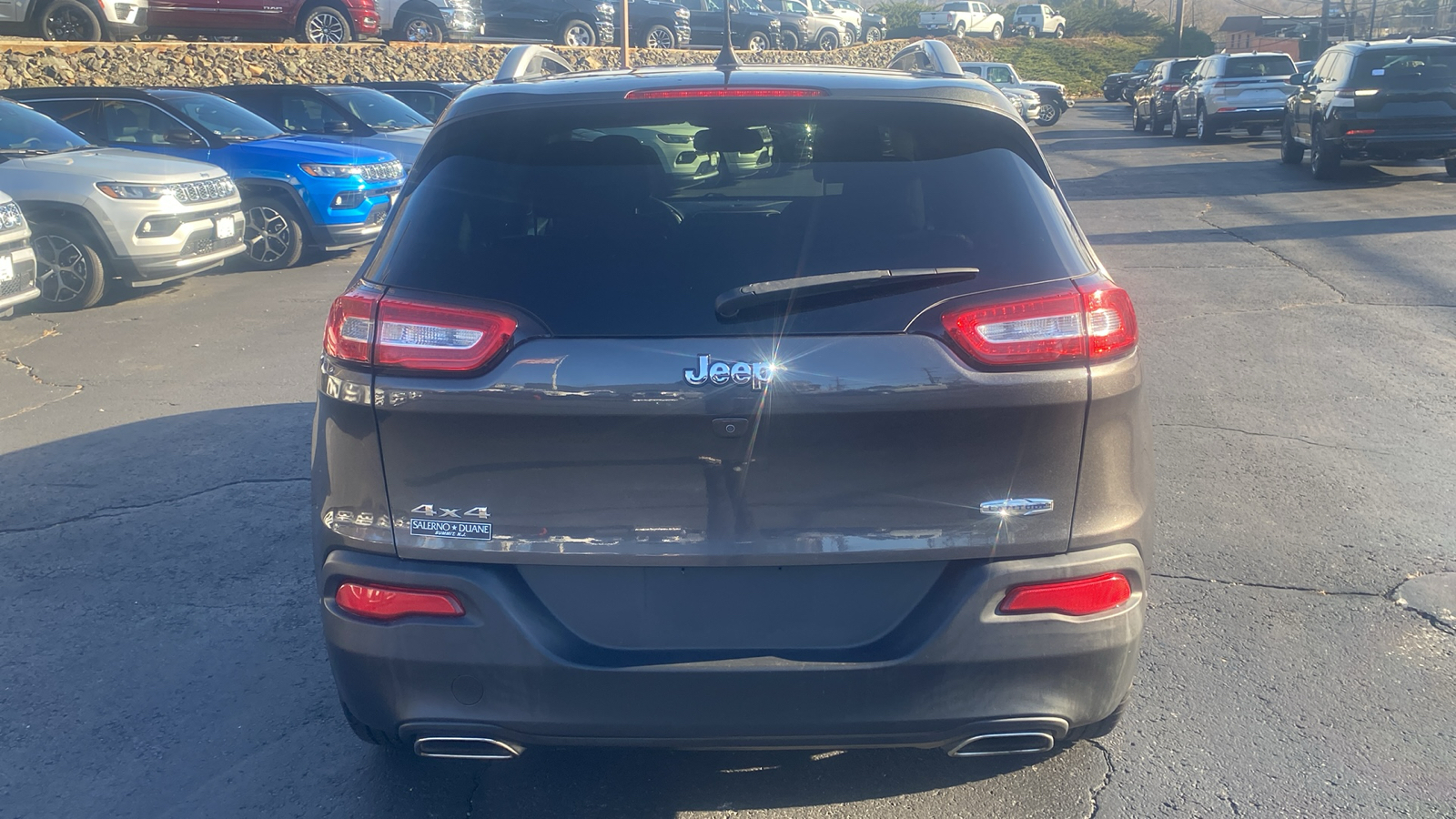 2016 Jeep Cherokee Latitude 23