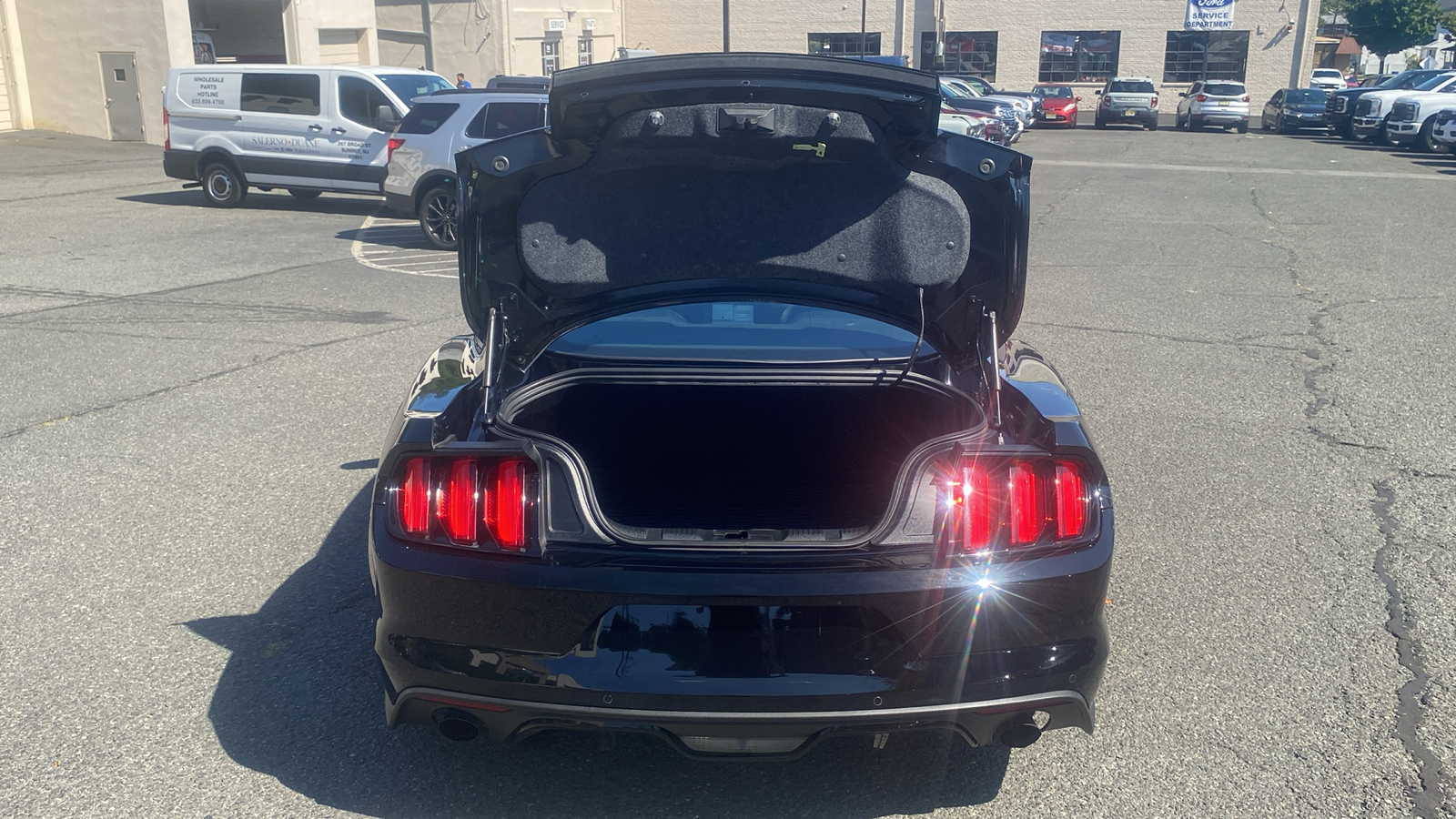 2017 Ford Mustang EcoBoost Premium 25