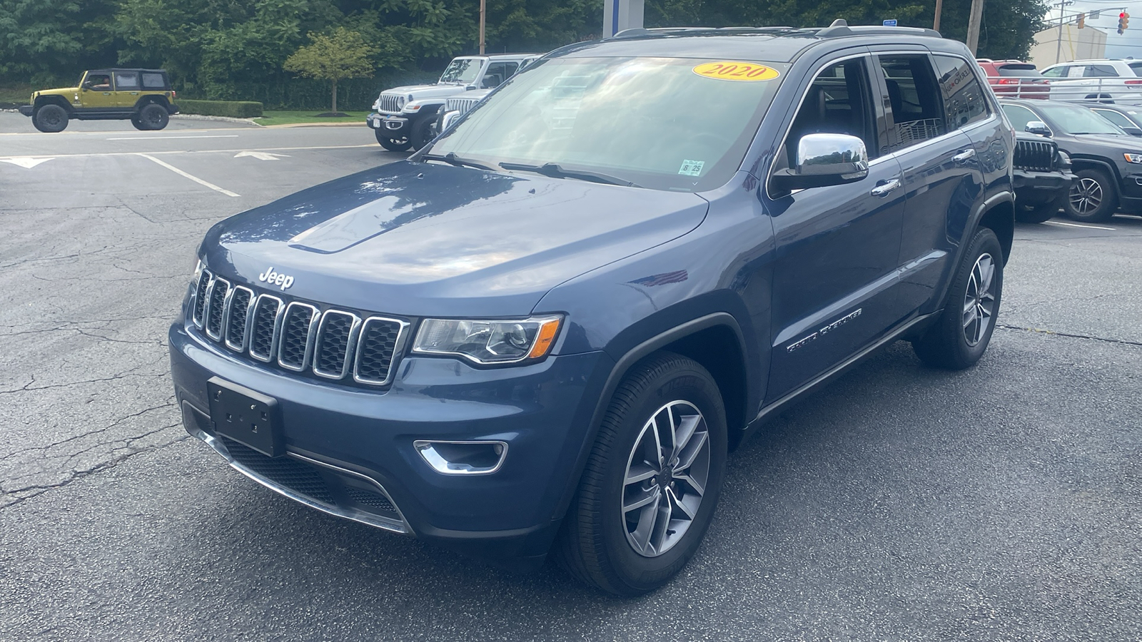 2020 Jeep Grand Cherokee Limited 3