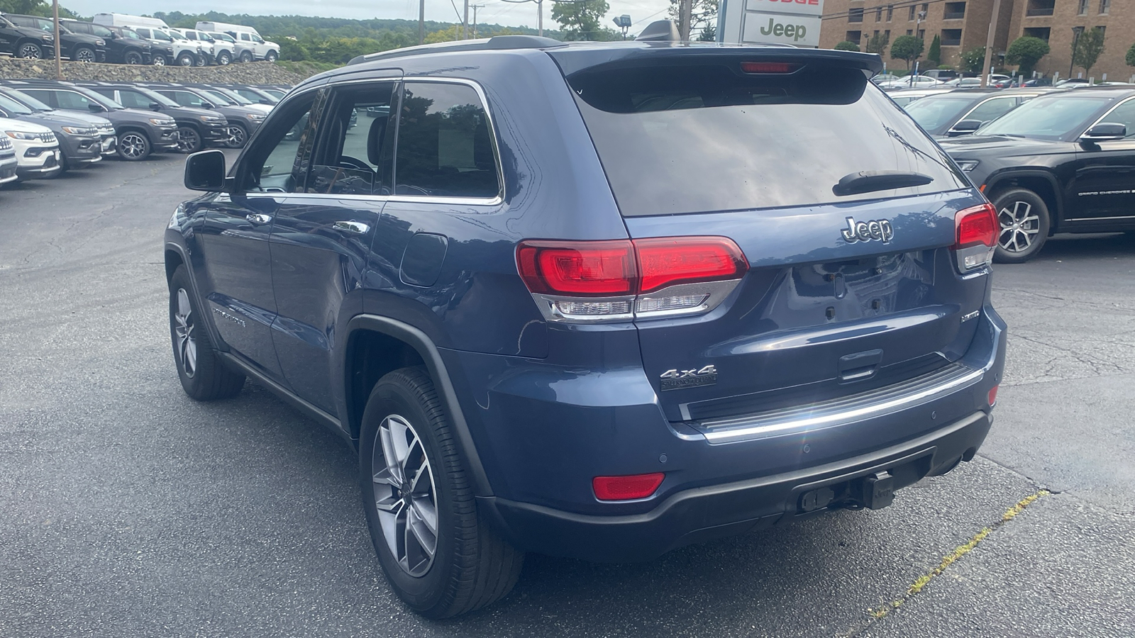 2020 Jeep Grand Cherokee Limited 24