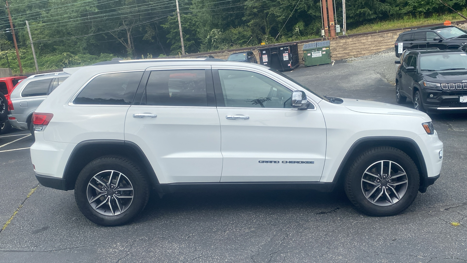 2020 Jeep Grand Cherokee Limited 29