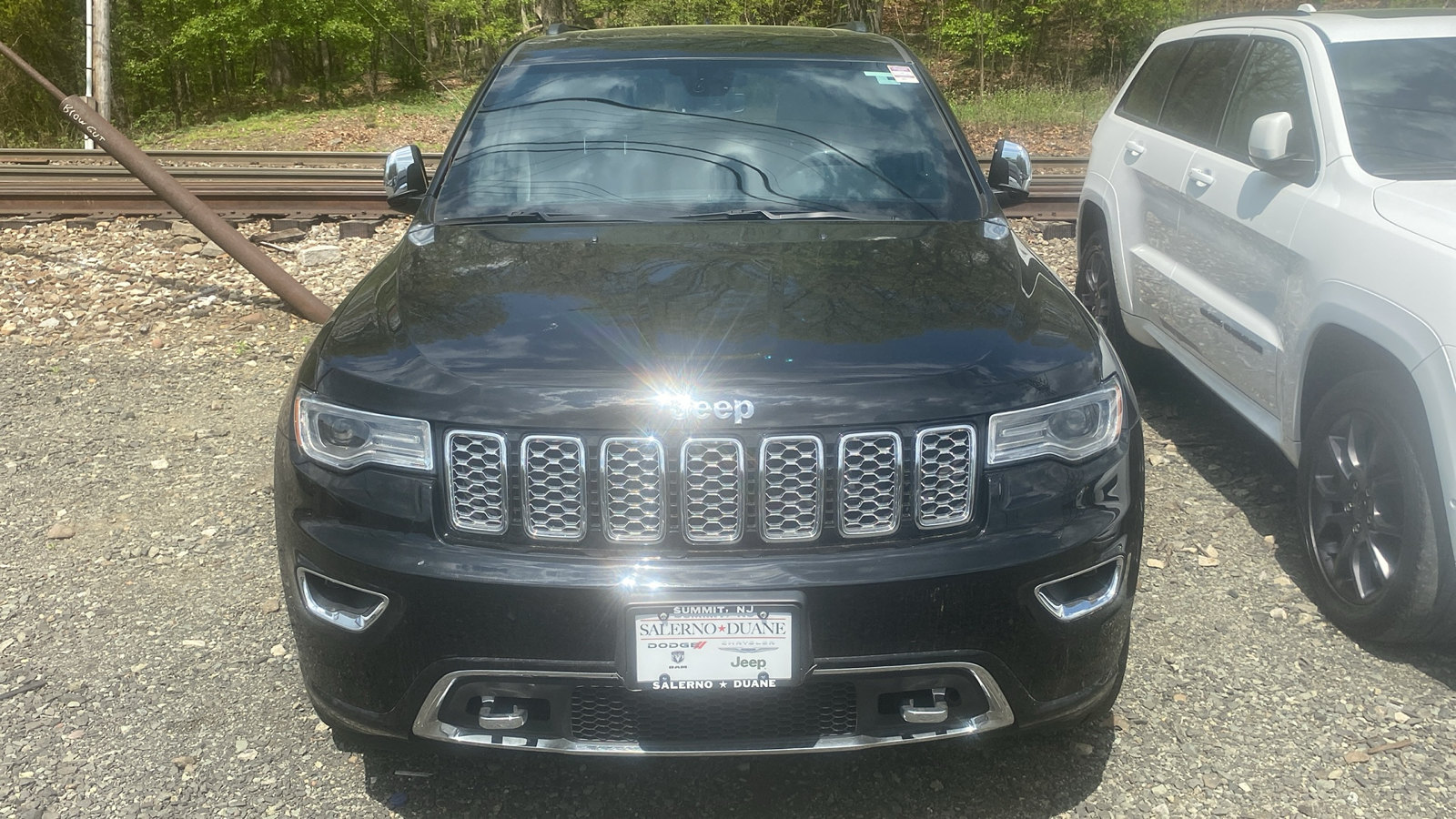 2020 Jeep Grand Cherokee Overland 3