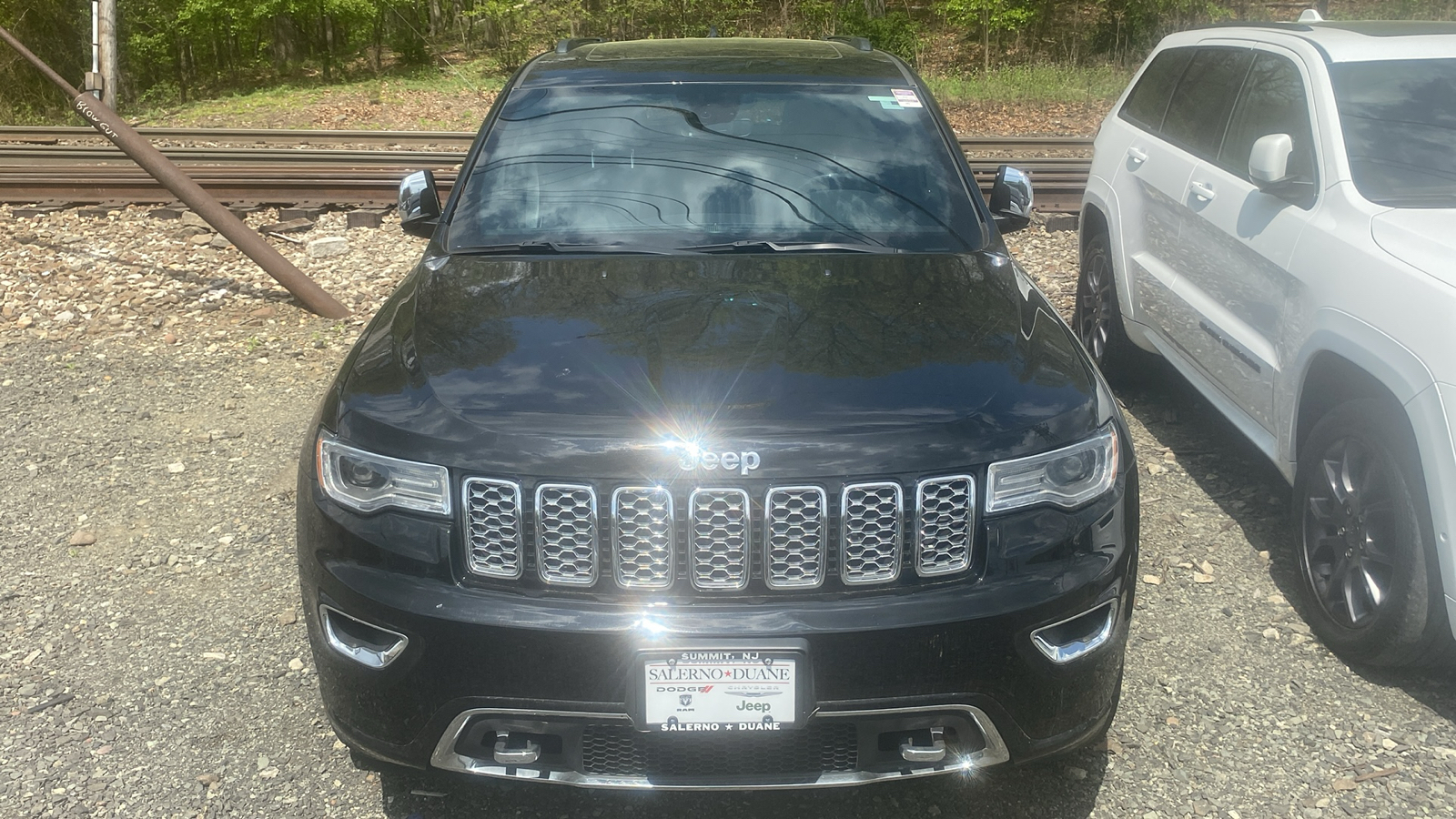 2020 Jeep Grand Cherokee Overland 4