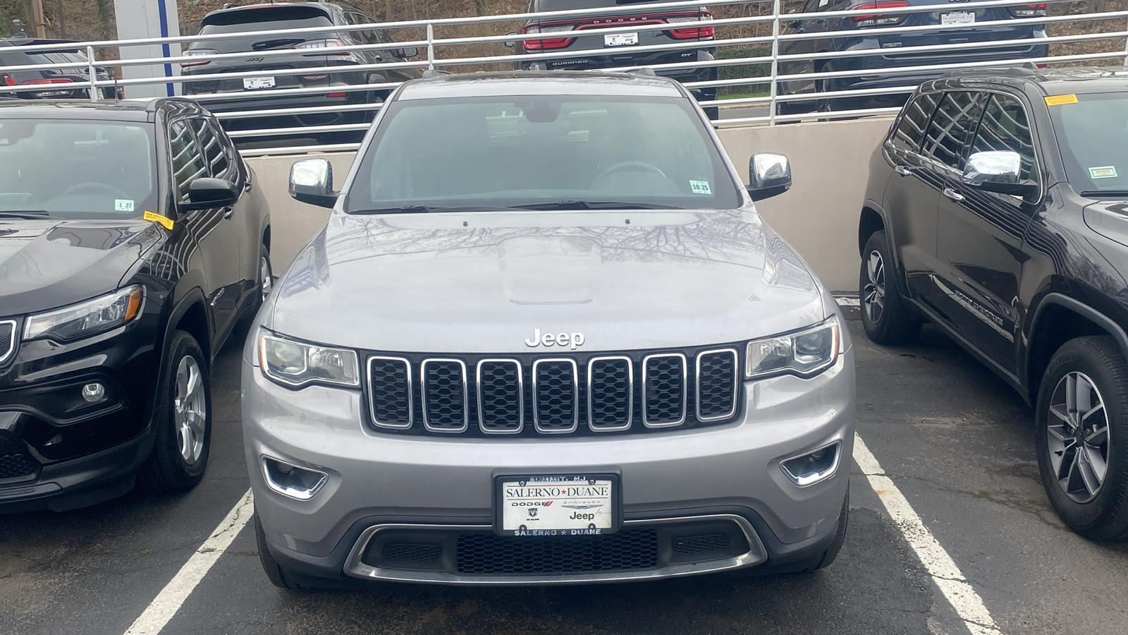 2020 Jeep Grand Cherokee Limited 3