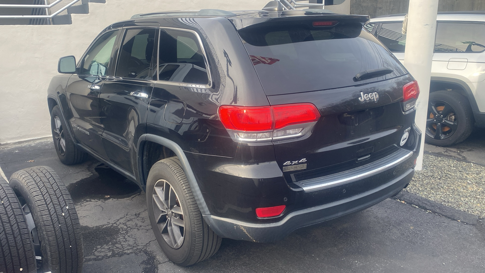 2018 Jeep Grand Cherokee Limited 3