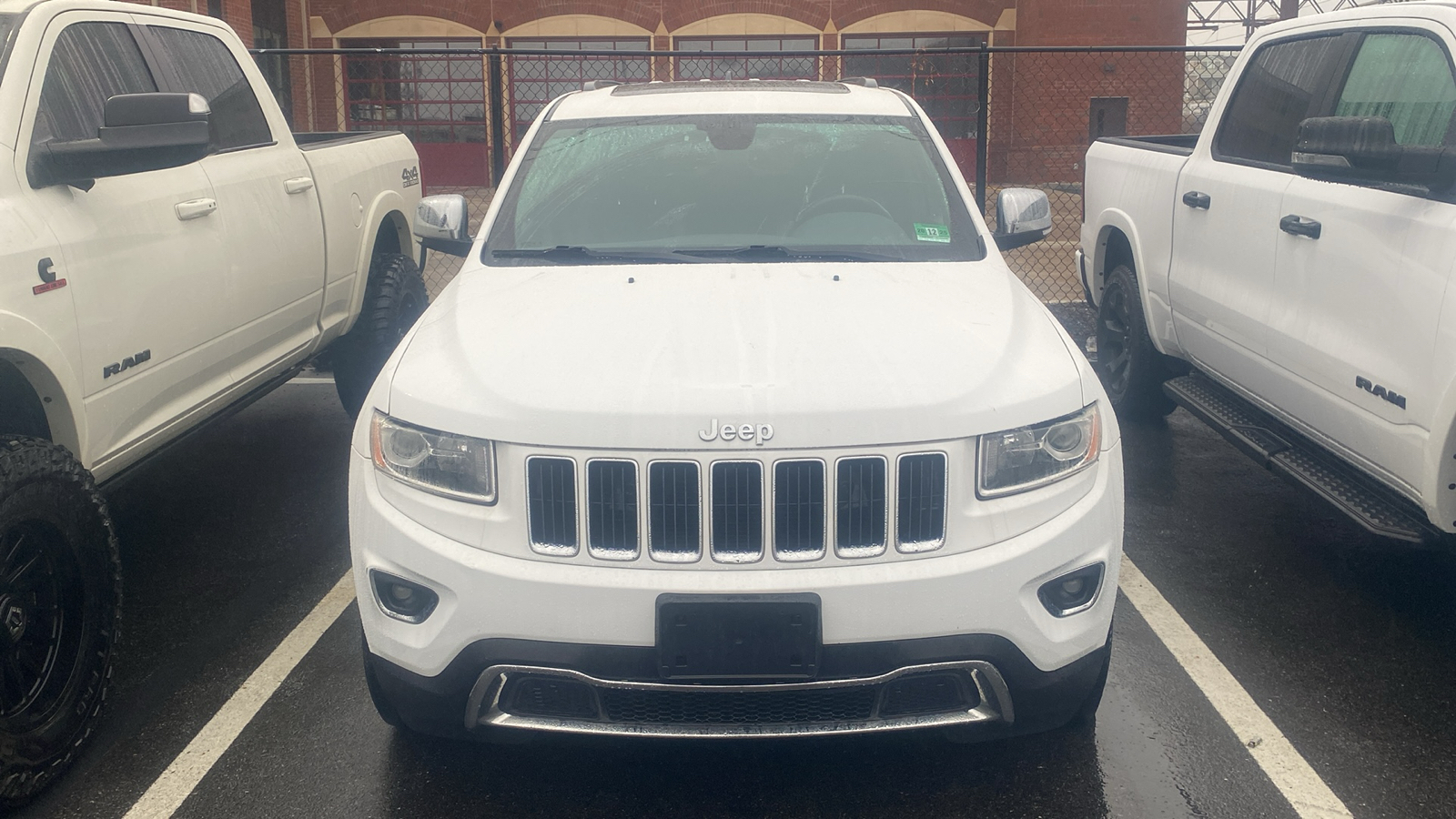 2016 Jeep Grand Cherokee Limited 3