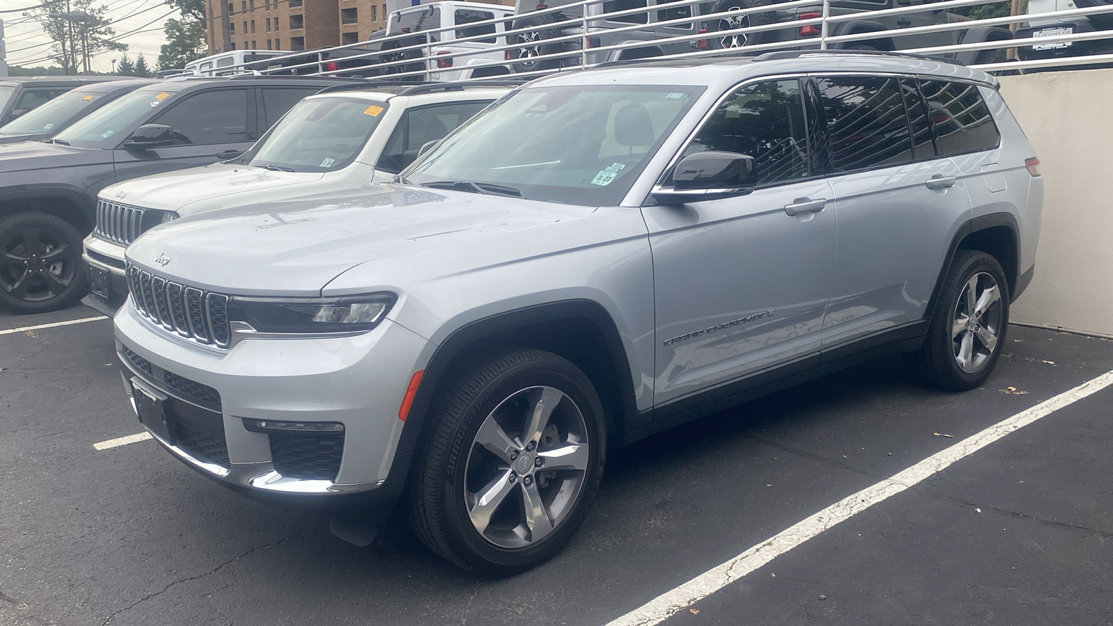 2022 Jeep Grand Cherokee L Limited 6