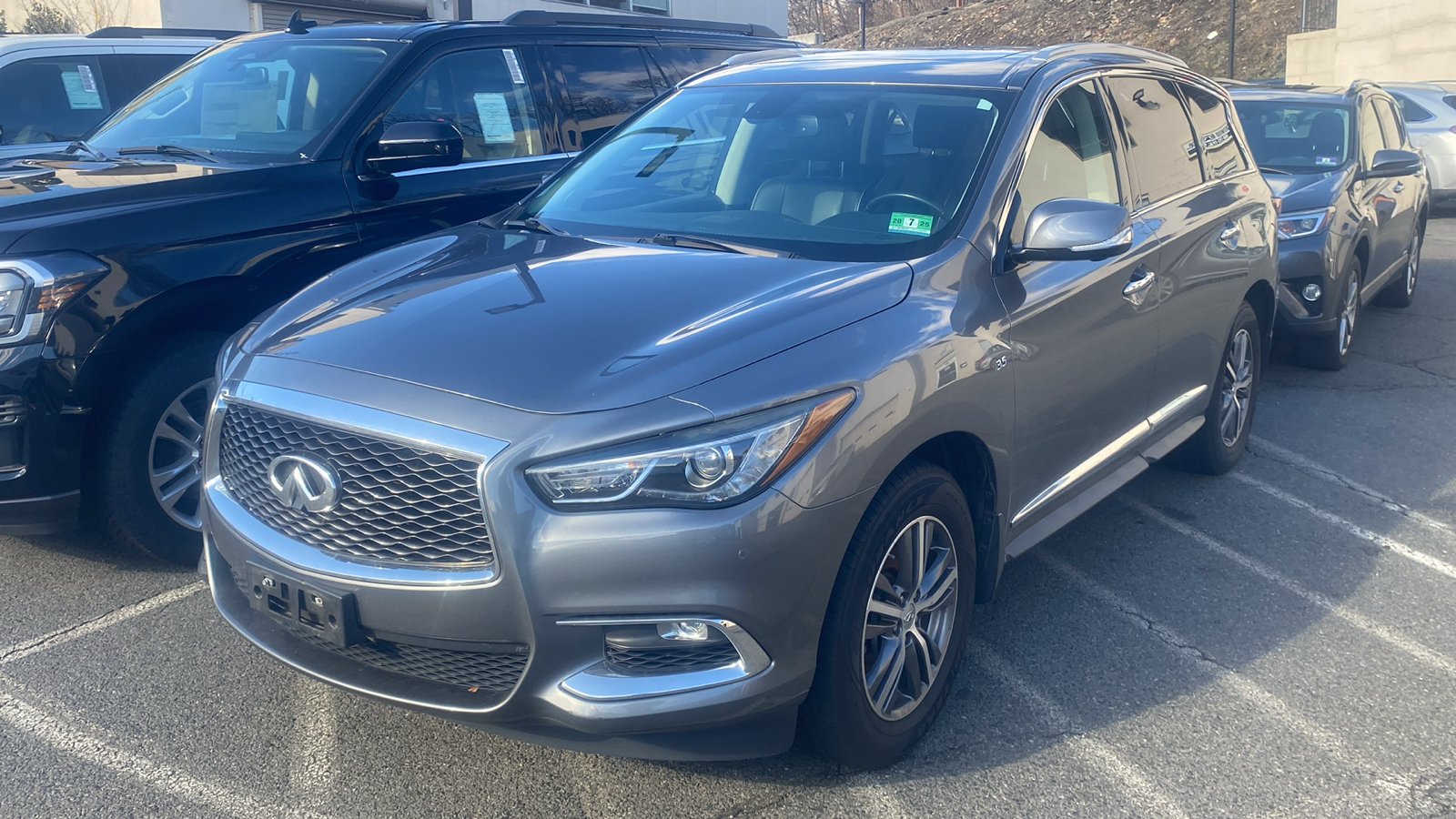 2018 INFINITI QX60 Base 5