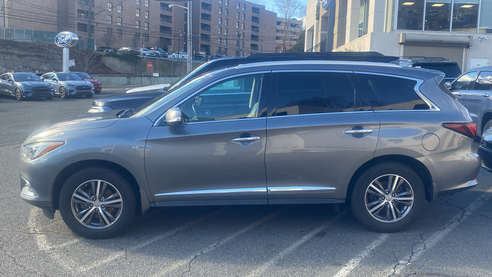 2018 INFINITI QX60 Base 6