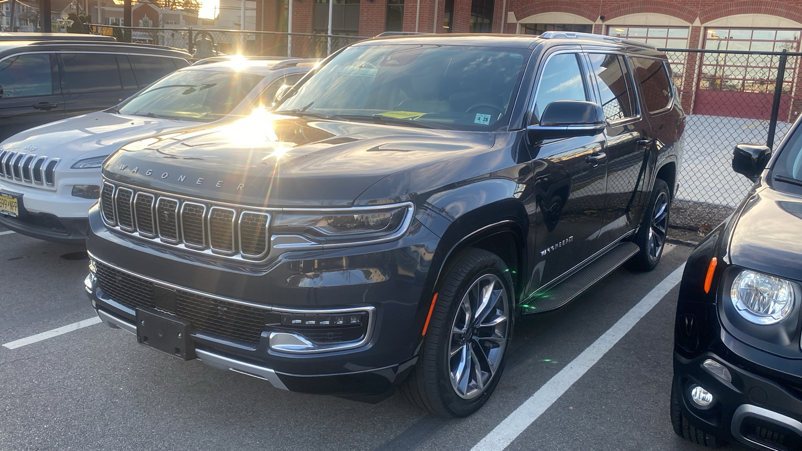 2023 Jeep Wagoneer L Series II 6