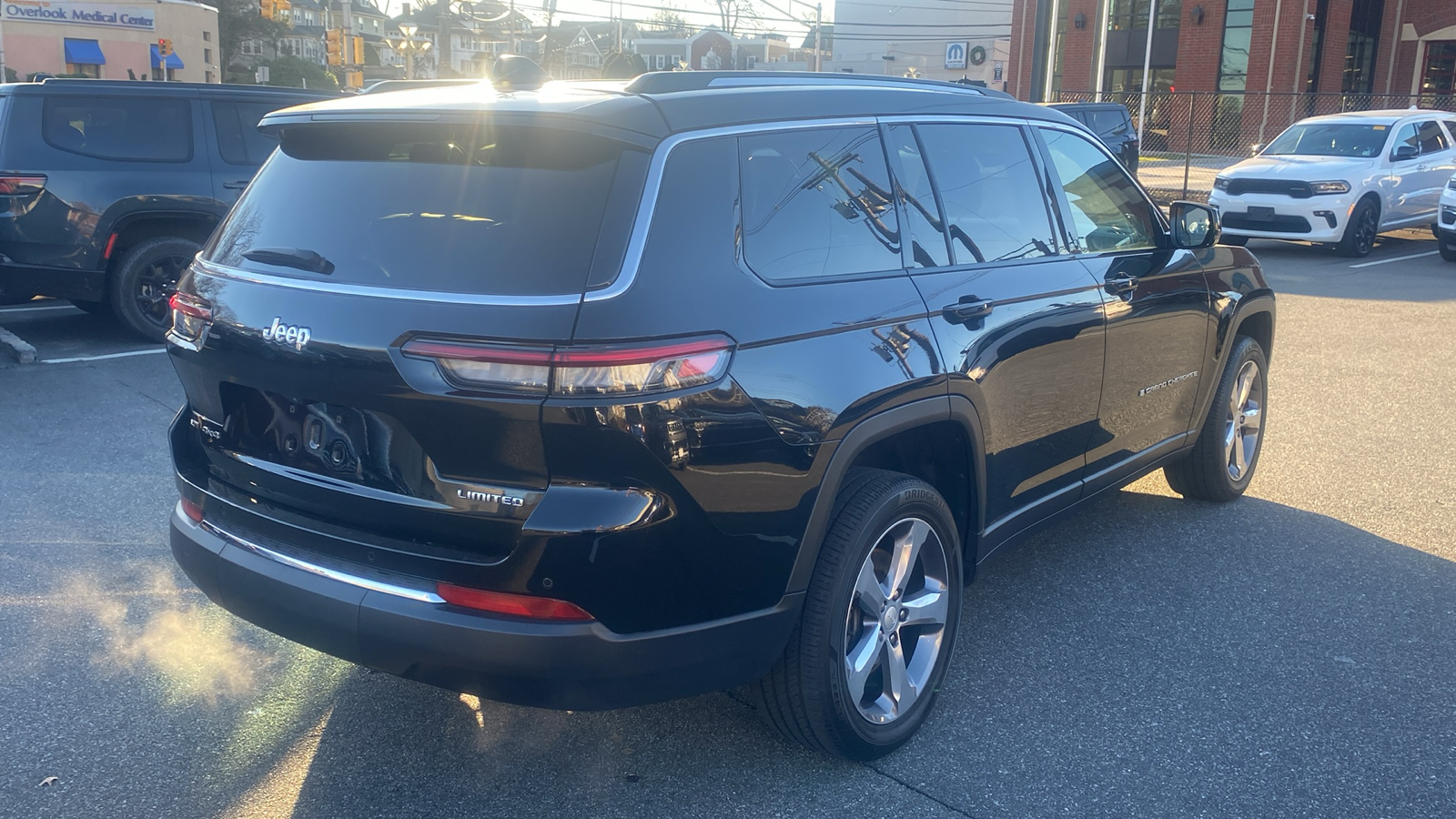 2022 Jeep Grand Cherokee L Limited 29