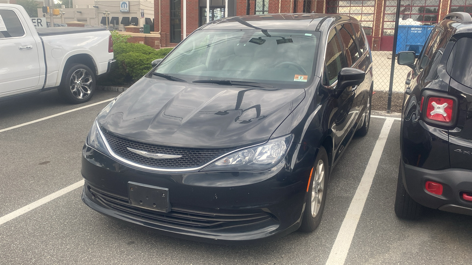 2017 Chrysler Pacifica Touring 5