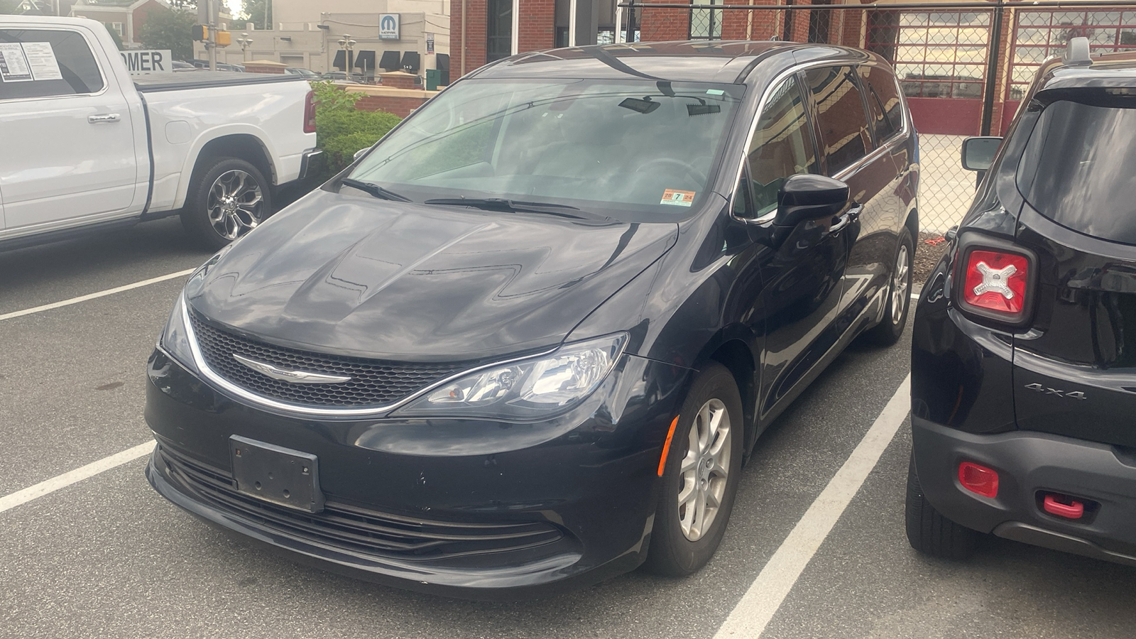 2017 Chrysler Pacifica Touring 6