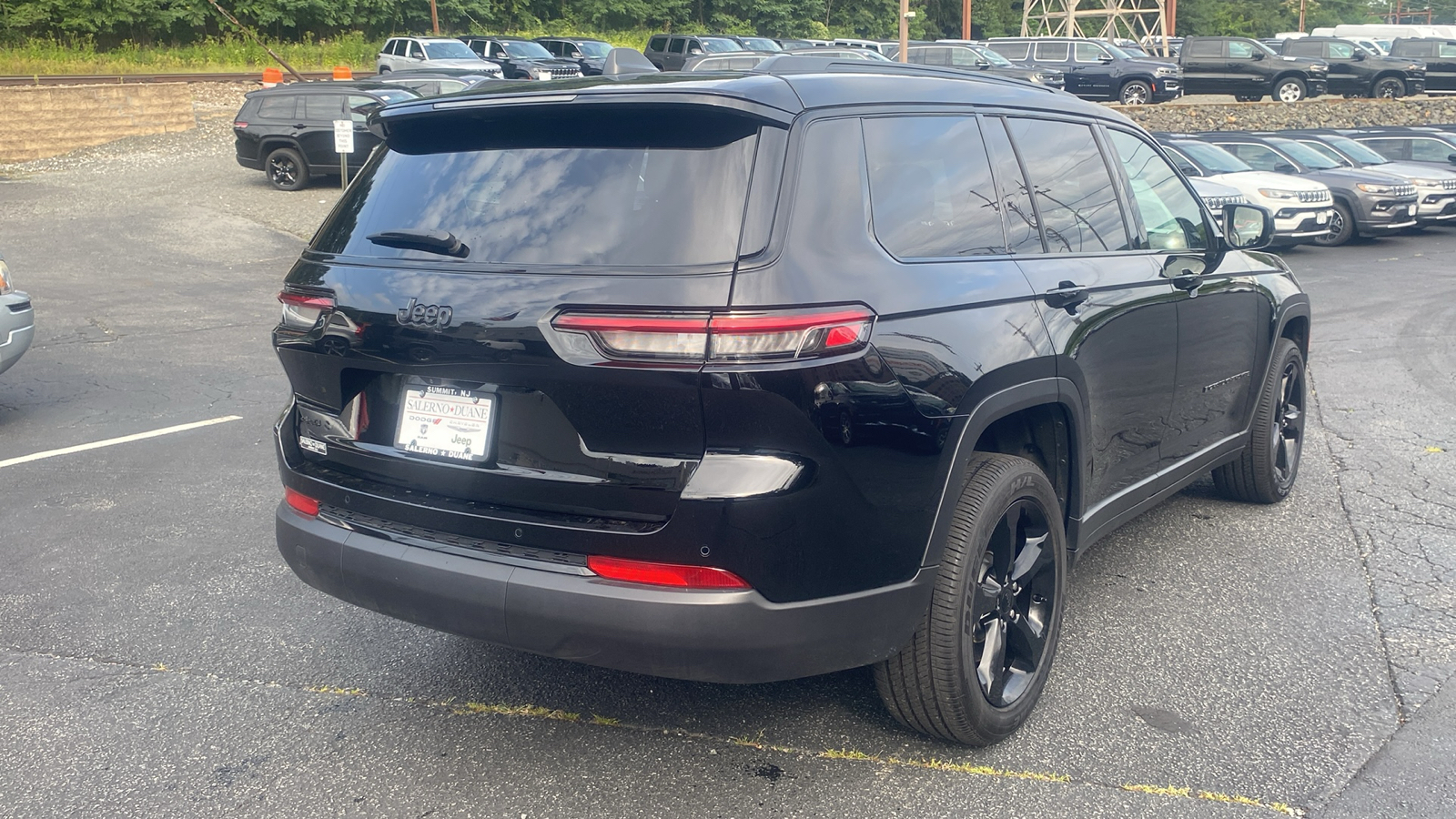 2024 Jeep Grand Cherokee L Altitude 28