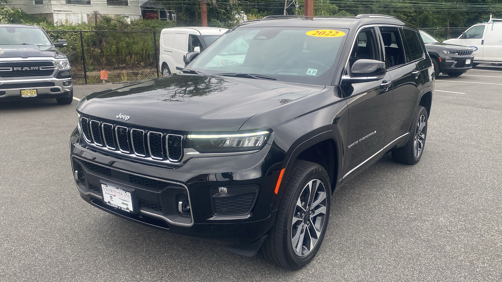 2022 Jeep Grand Cherokee L Overland 3