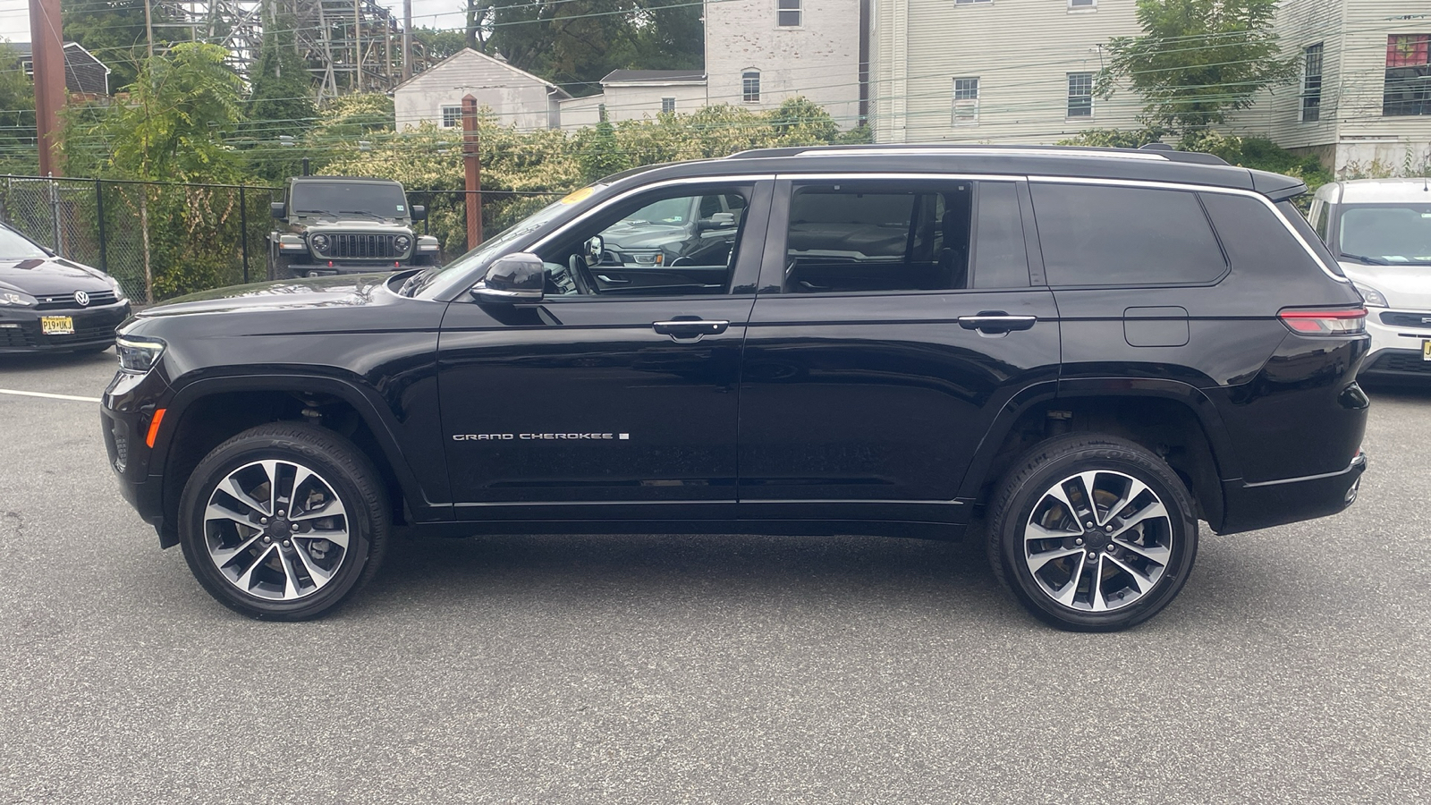 2022 Jeep Grand Cherokee L Overland 4